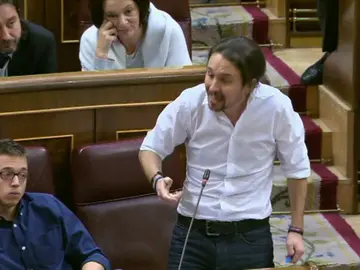 Frame 17.654269 de: Podemos vuelve a debatirse entre dar miedo o seducir Frame 17.654269 de: Podemos vuelve a debatirse entre dar miedo o seducir