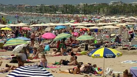 Frame 0.856963 de: El sector tur&iacute;stico espa&ntilde;ol quiere situarse a la cabeza de los destinos inteligentes