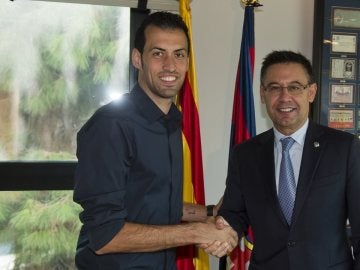 Sergio Busquets renueva hasta 2021 con el FC Barcelona