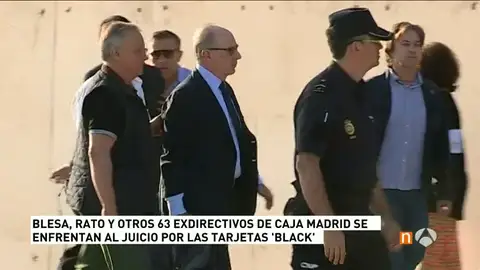 Frame 6.477261 de: Black Frame 6.477261 de: Black