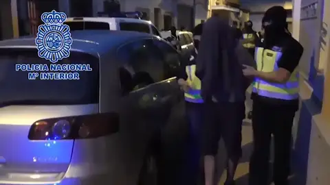 Dos yihadistas planeaban integrarse en el DAESH Dos yihadistas planeaban integrarse en el DAESH