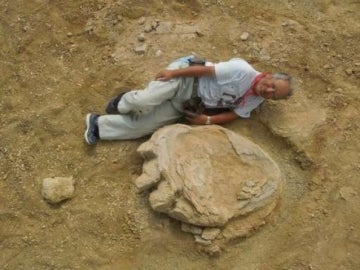 Huella de dinosaurio hallado en el desierto de Gobi