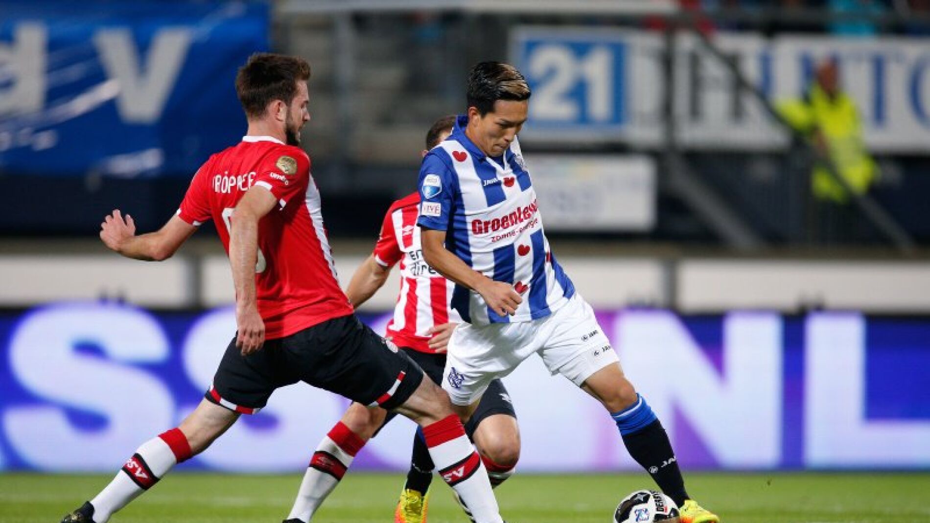 El PSV no pudo pasar del empate ante el Heerenveen