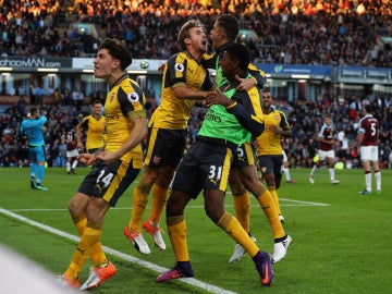 El Arsenal celebra un gol