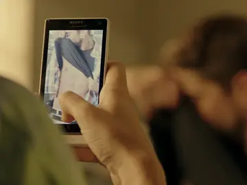 Salva se registra en un chat gay Salva se registra en un chat gay