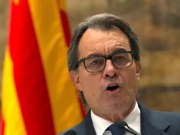 El expresidente catalán Artur Mas ha acusado al Gobierno de haber "presionado" a los fiscales El expresidente catalán Artur Mas ha acusado al Gobierno de haber "presionado" a los fiscales