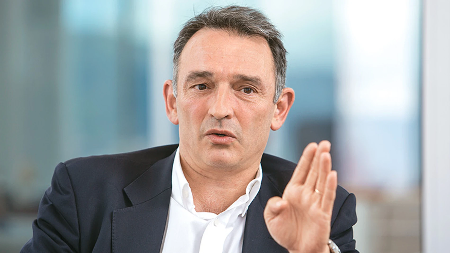 Enrique Santiago, abogado de las FARC Enrique Santiago, abogado de las FARC