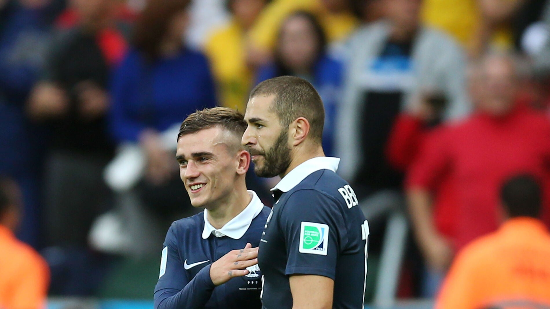 Benzema y Griezmann, en un partido de la Selecci&oacute;n francesa