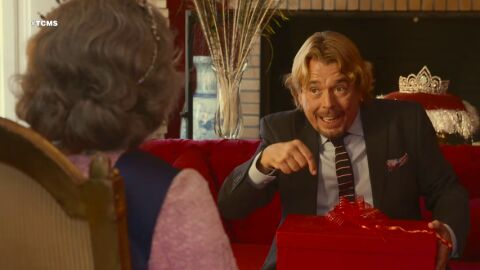 Frame 32.438542 de: Juan Muñoz: "Yo tengo una cara que me la piso"