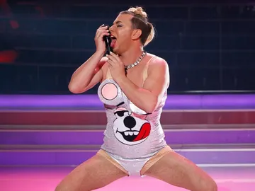 Arturo Valls, de Shakira a Rihanna en 'Tu Cara me Suena' Arturo Valls, de Shakira a Rihanna en 'Tu Cara me Suena'