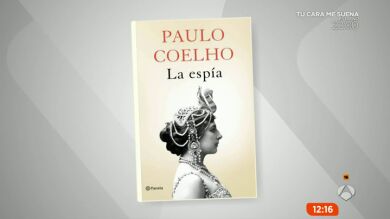 Libros de Espejo Público: 'La espía' de Paulo Coelho y 'La caza del carnero salvaje'