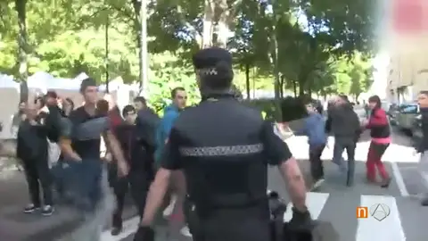 Frame 21.037276 de: okupas Frame 21.037276 de: okupas