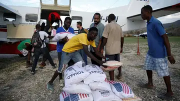 Afectados por el huracán Matthew en Haití reciben ayuda Afectados por el huracán Matthew en Haití reciben ayuda