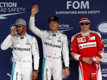 Hamilton, Rosberg y Raikkonen, tras la clasificación del GP de Japón