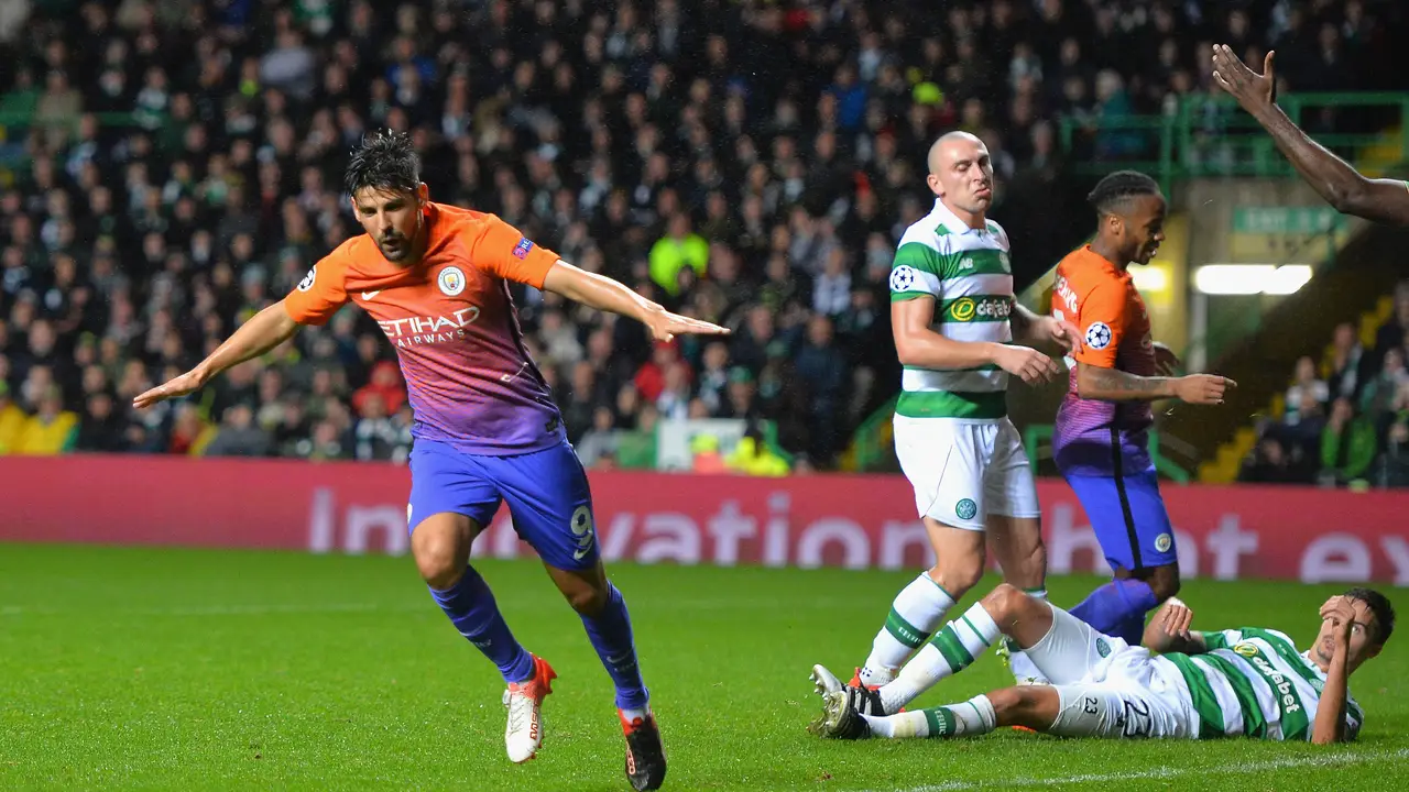 Nolito celebra un gol en Celtic Park