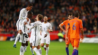 Francia se impone a Holanda con un único gol de Pogba y complica la clasificación de los 'orange' 