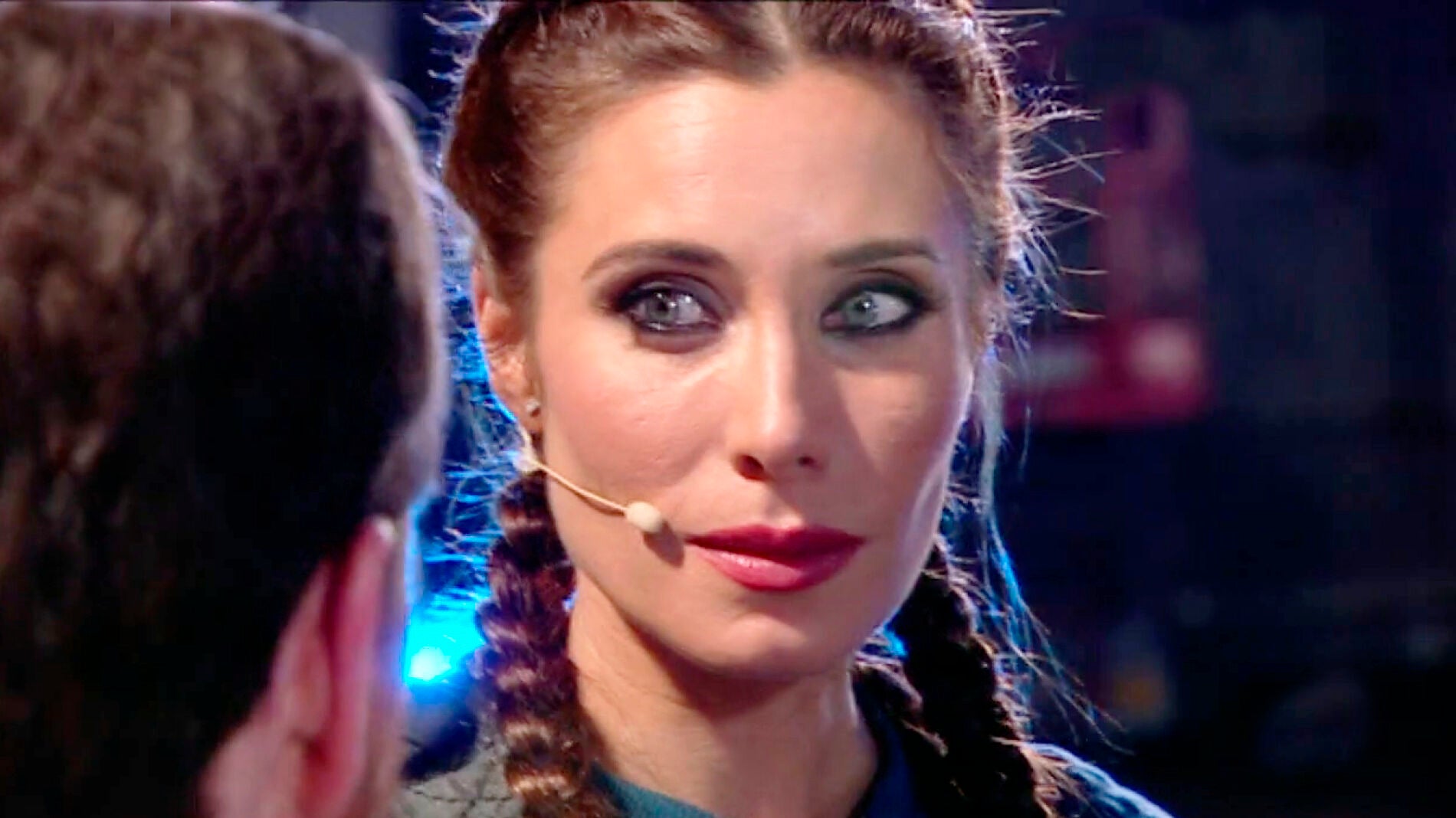 Pilar Rubio, a punto de 'rajarse', salta al vac&iacute;o desde un cuarto piso