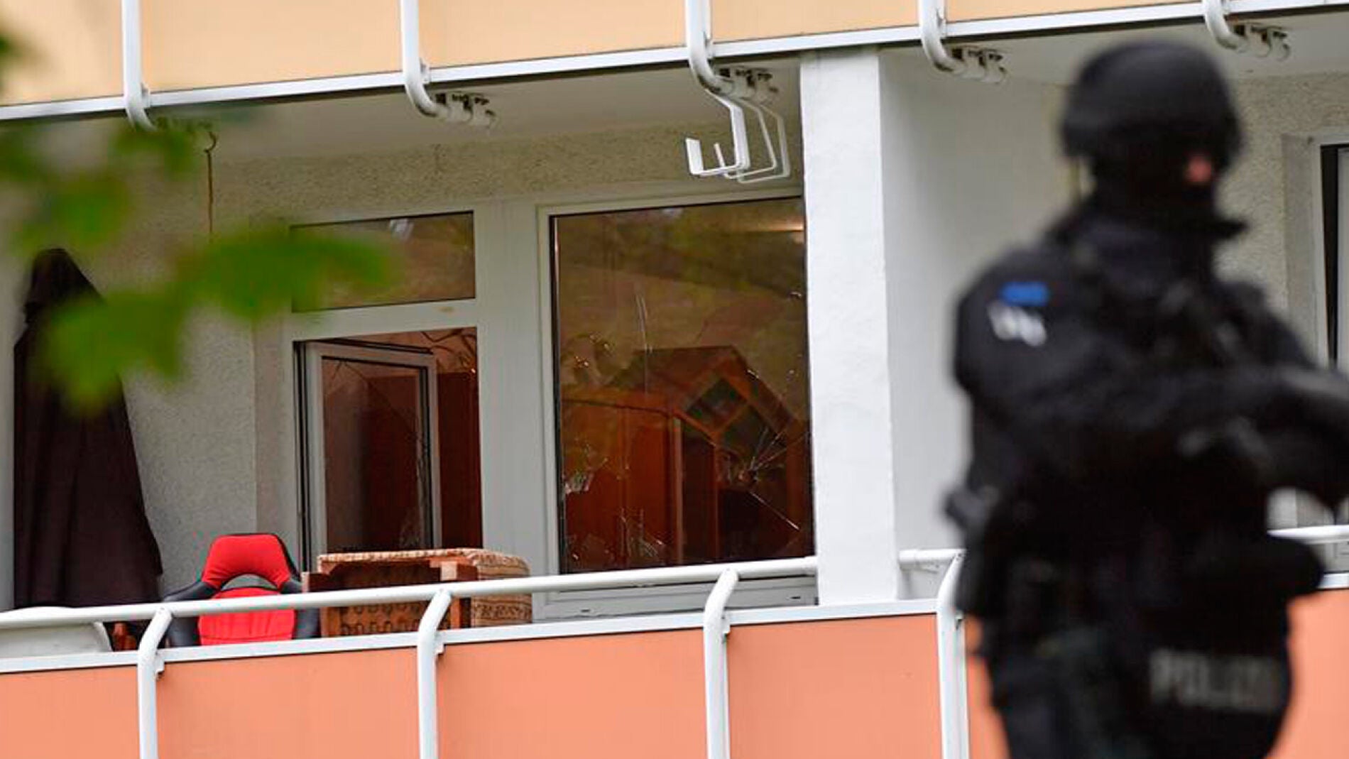 La Polic&iacute;a halla los cuerpos de dos beb&eacute;s en un congelador