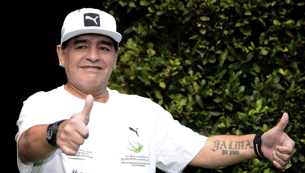 Maradona, en un acto en Italia