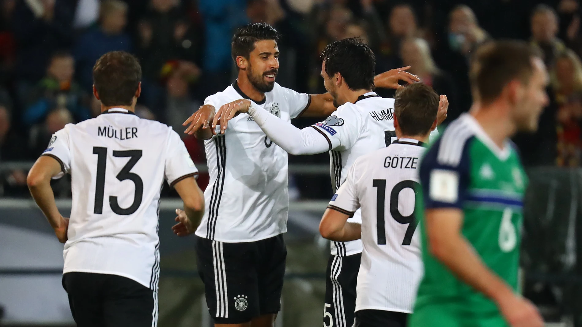 Khedira celebra su gol ante Irlanda del Norte Khedira celebra su gol ante Irlanda del Norte