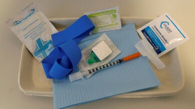 Francia abre su primer centro de inyección supervisada para evitar contagios y sobredosis entre drogadictos