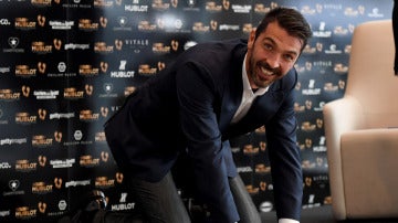 Buffon durante la ceremonia de los Golden Foot 