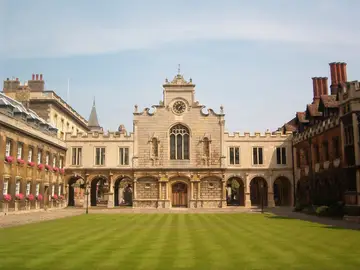 Universidad de Cambridge, en Reino Unido Universidad de Cambridge, en Reino Unido
