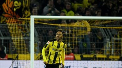 Aubameyang rescata un punto para el Borussia Dortmund