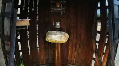 Una ciudad italiana instala una fuente que da vino gratis 