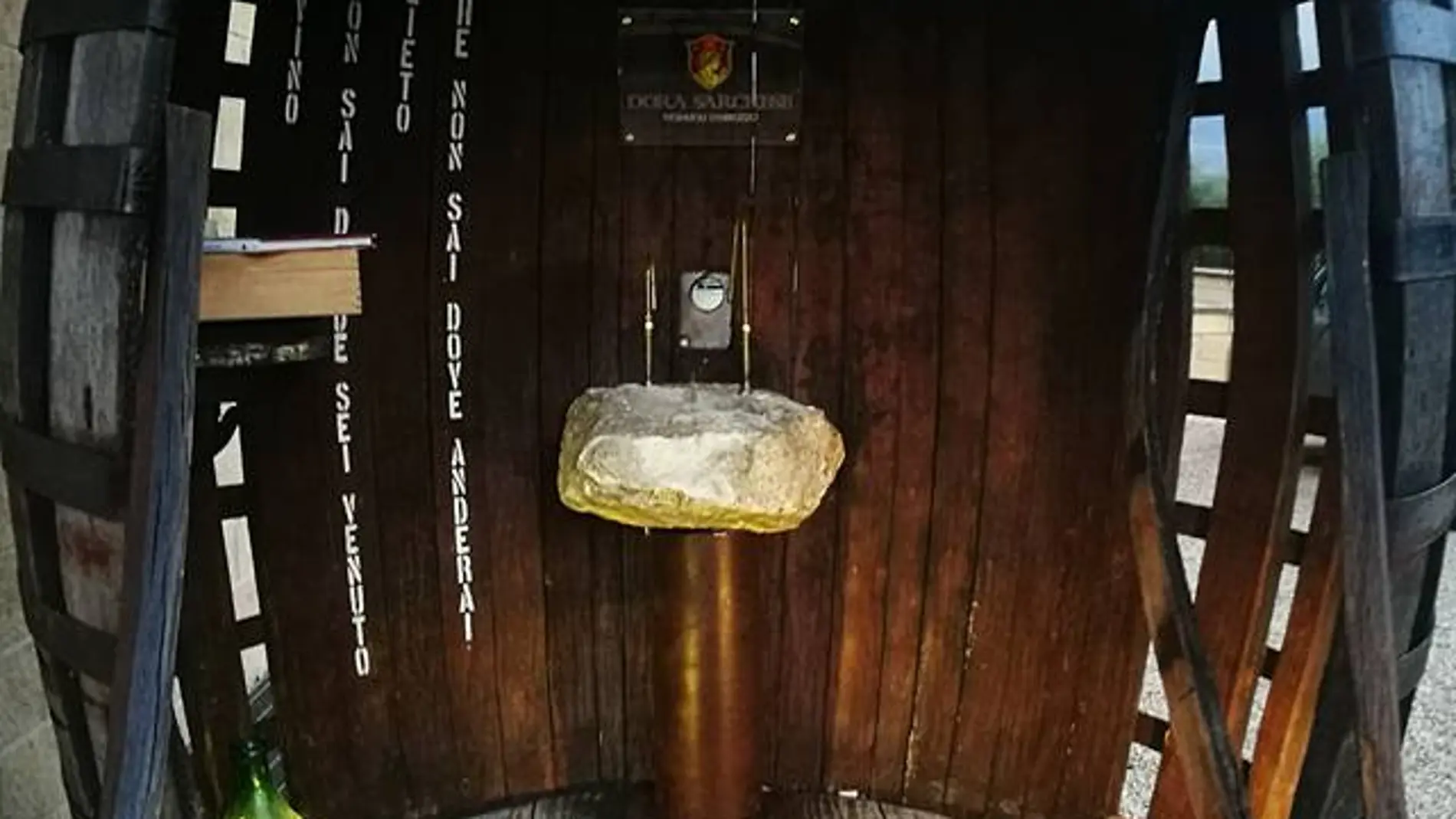 La fuente del vino La fuente del vino