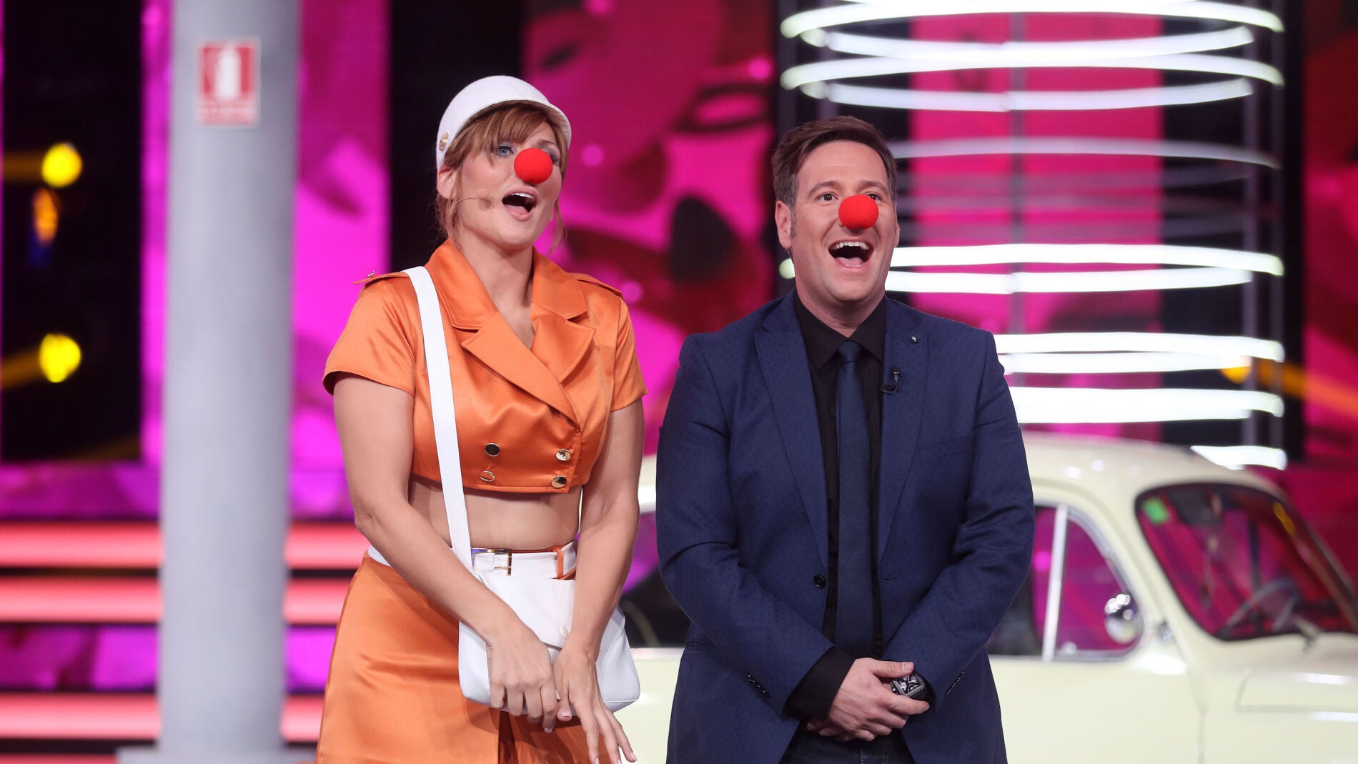 Rosa L&oacute;pez se somete a la risoterapia de Carlos Latre en 'Tu cara me suena'