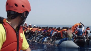 Refugiados rescatados en el Mediterráneo
