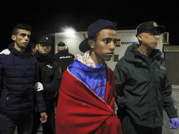 Uno de los inmigrantes recatados en Motril Uno de los inmigrantes recatados en Motril