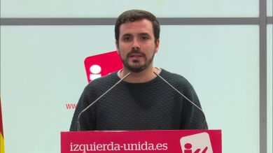 Alberto Garzón: Si el PSOE permite la investidura de Rajoy será corresponsable de la corrupción del PP