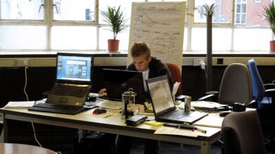 Un 60% de los trabajadores españoles estaría dispuesto a percibir menos salario a cambio de una mayor felicidad laboral