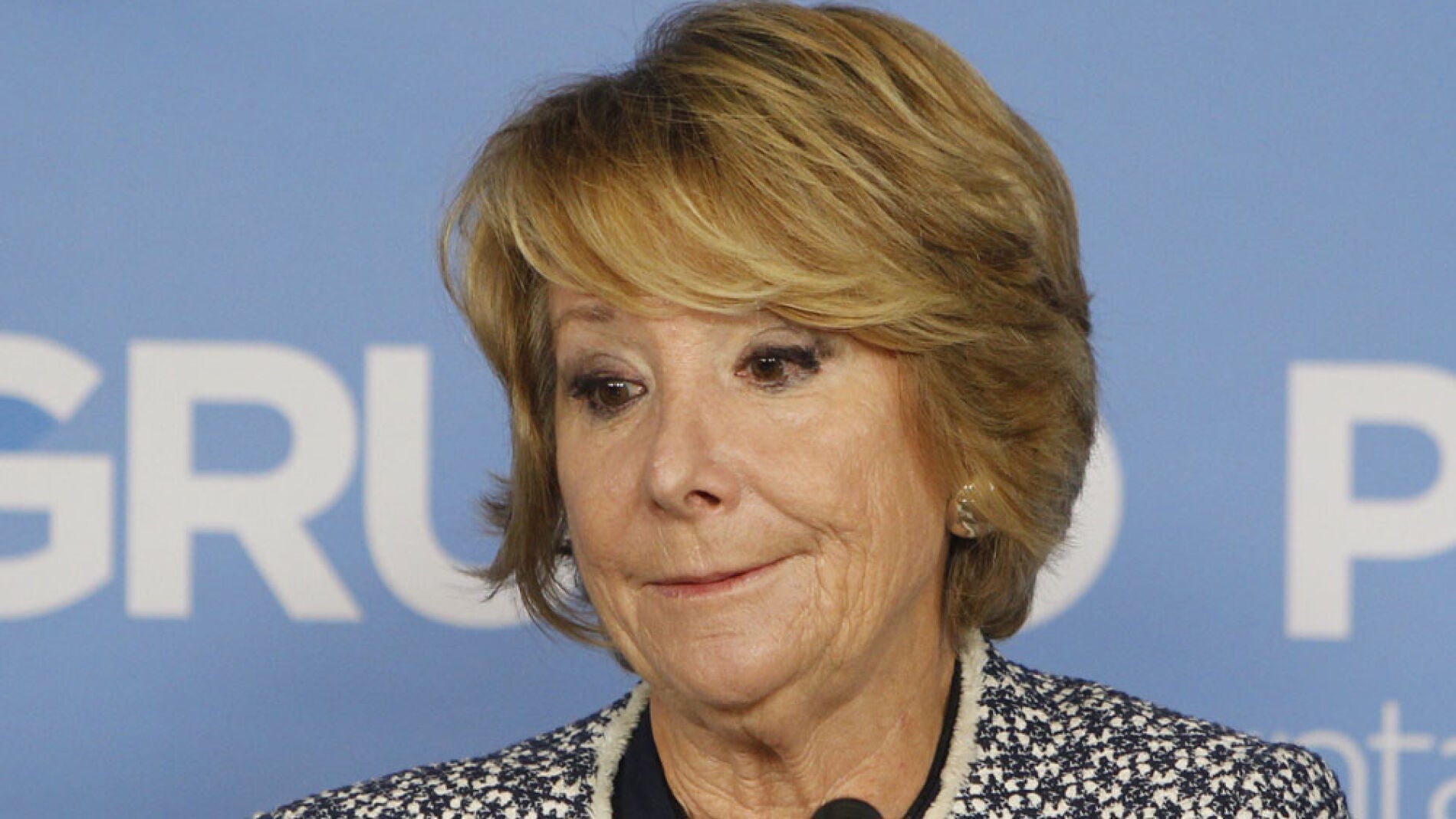 Esperanza Aguirre habla ante los medios