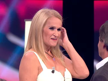 Elena se reencuentra con el amor de su vida tras 20 años de distancia Elena se reencuentra con el amor de su vida tras 20 años de distancia