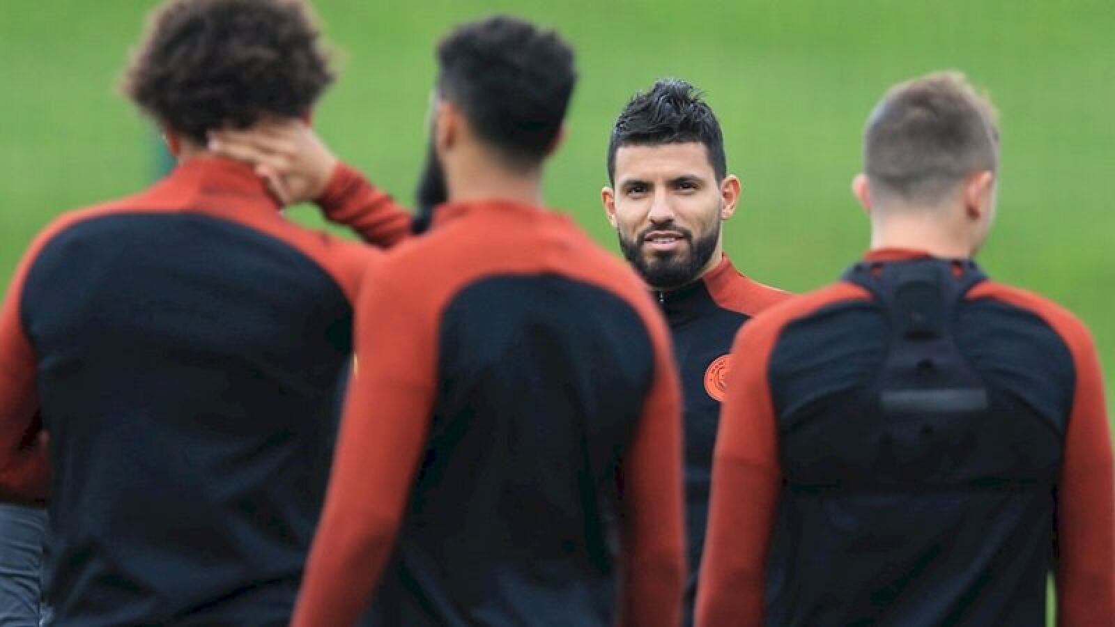 Sagna y Delph, únicas bajas del Manchester City en su visita al Barcelona