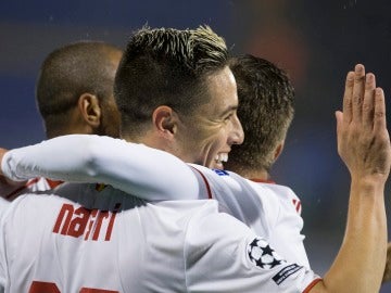 Nasri celebrando el gol ante el Dinamo Zagreb