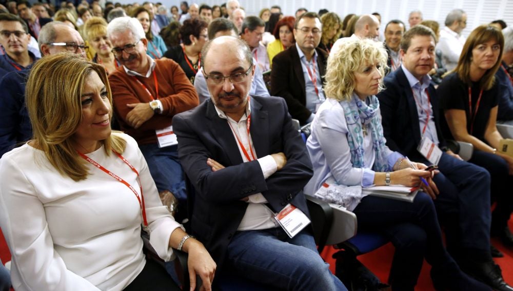 Susana Díaz acompañada de otros políticos socialistas en el Comité Federal