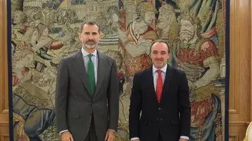 El representante de Unión del Pueblo Navarro, Javier Esparza, es recibido por Felipe VI El representante de Unión del Pueblo Navarro, Javier Esparza, es recibido por Felipe VI