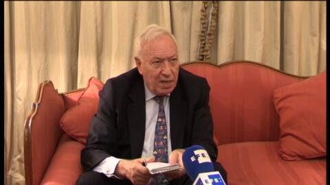 Frame 18.434935 de: GARC&Iacute;A-MARGALLO VIAJA A IRAK PARA VISITAR A LAS TROPAS ESPA&Ntilde;OLAS