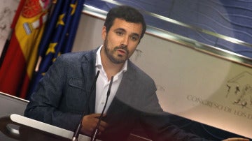 Alberto Garzón en rueda de prensa
