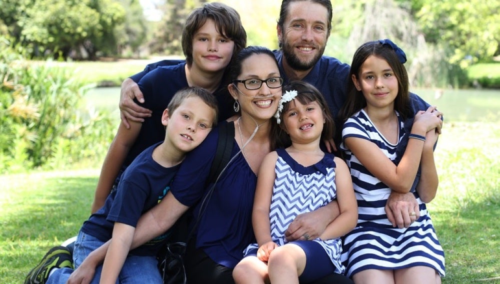 Stephanie Packer junto a su familia
