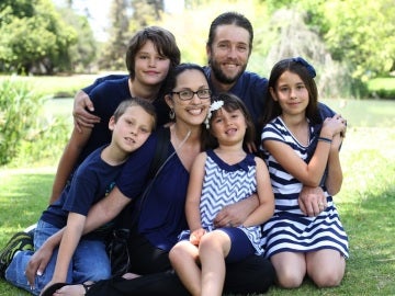 Stephanie Packer junto a su familia