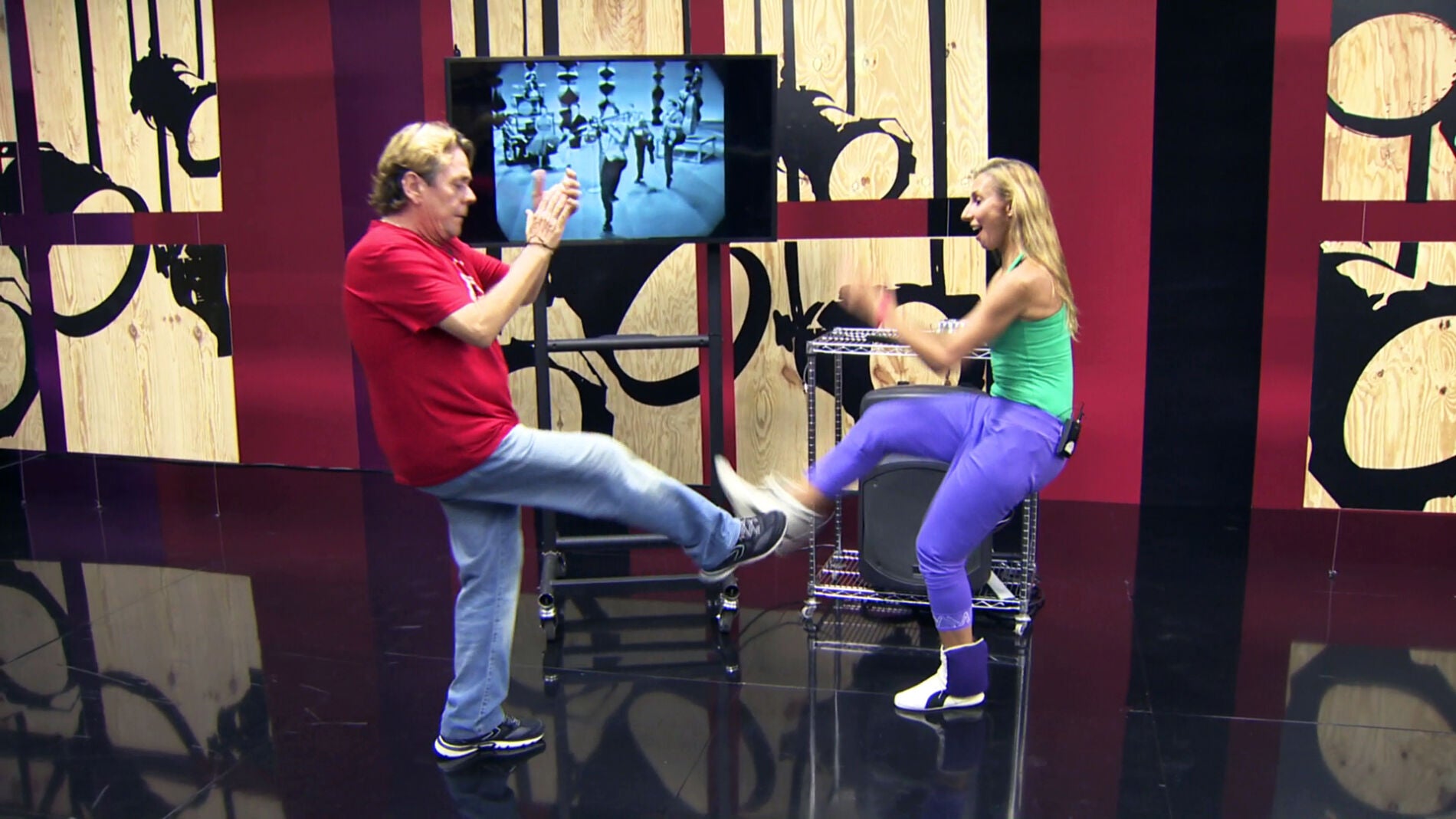 Juan Mu&ntilde;oz se estrena bailando con 'el rey del Swing'