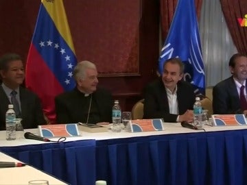 Frame 6.381083 de: Gobierno y oposición retoman el diálogo en Venezuela.