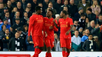 Los jugadores del Liverpool celebra un gol en Anfield