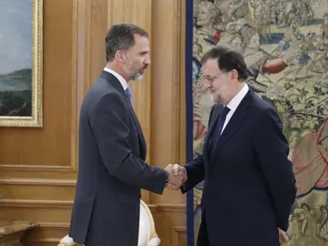 El Rey Felipe VI recibe a Mariano Rajoy El Rey Felipe VI recibe a Mariano Rajoy