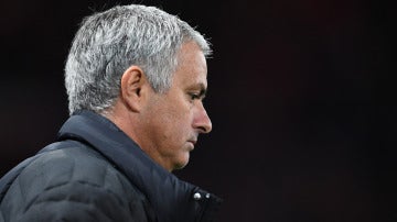 José Mourinho, durante un partido con el United